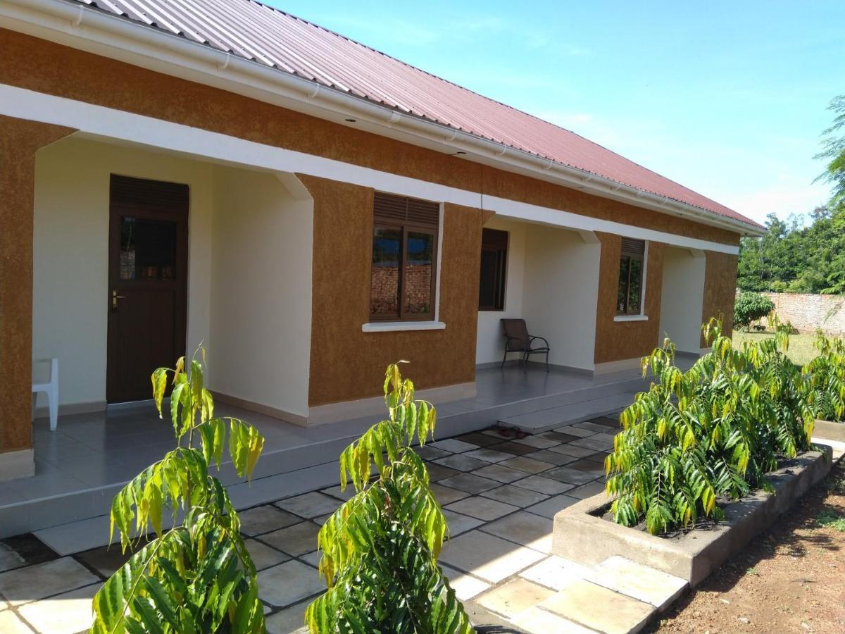 Kalalo Cottage Inn Pakwach Exterior foto